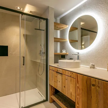 Apartment 3 Pieces, Skis Aux Pieds, Garage Ferme, Wifi, Au Pied Des Pistes De - Fr-1-694-347 *