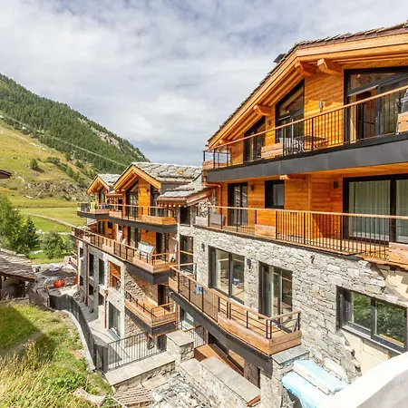 3 Pieces, Skis Aux Pieds, Garage Ferme, Wifi, Au Pied Des Pistes De - Fr-1-694-347 * Val-d'Isere